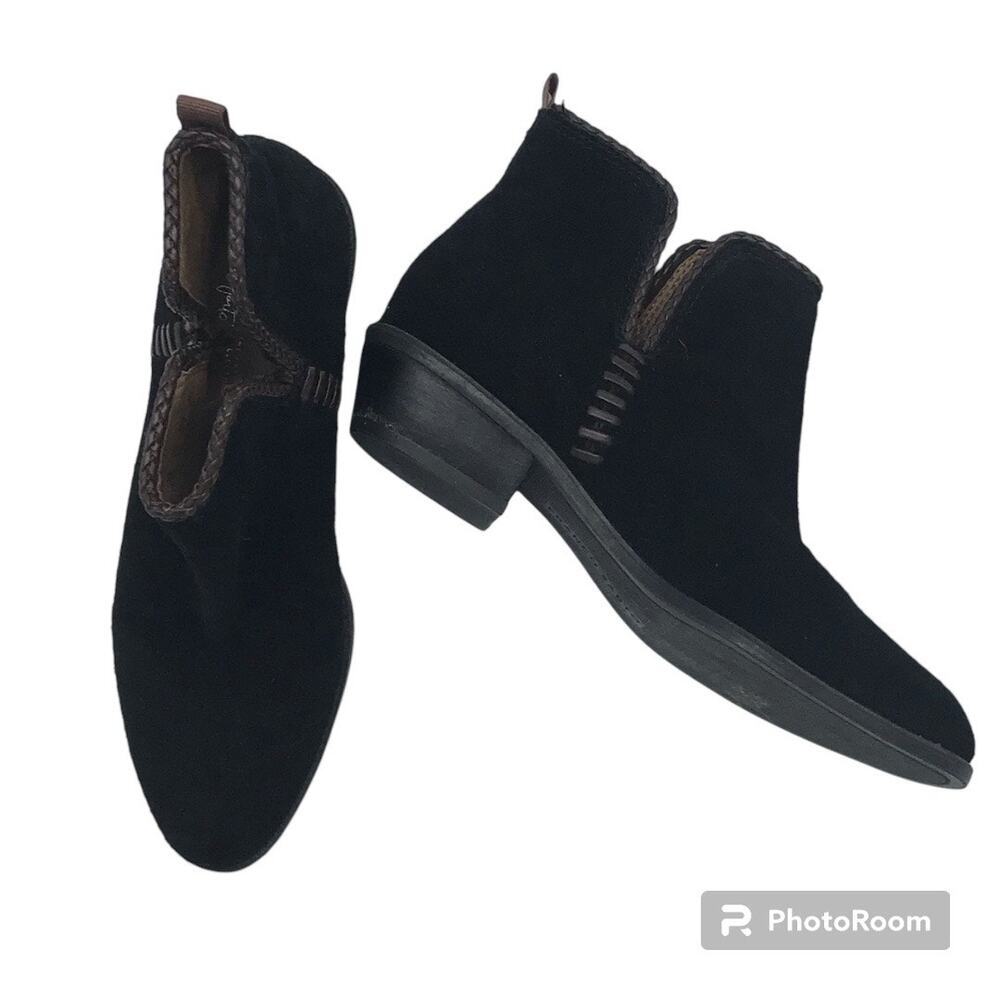 FRANCO SARTO Ricochet Black Suede Booties Sz 6.5M